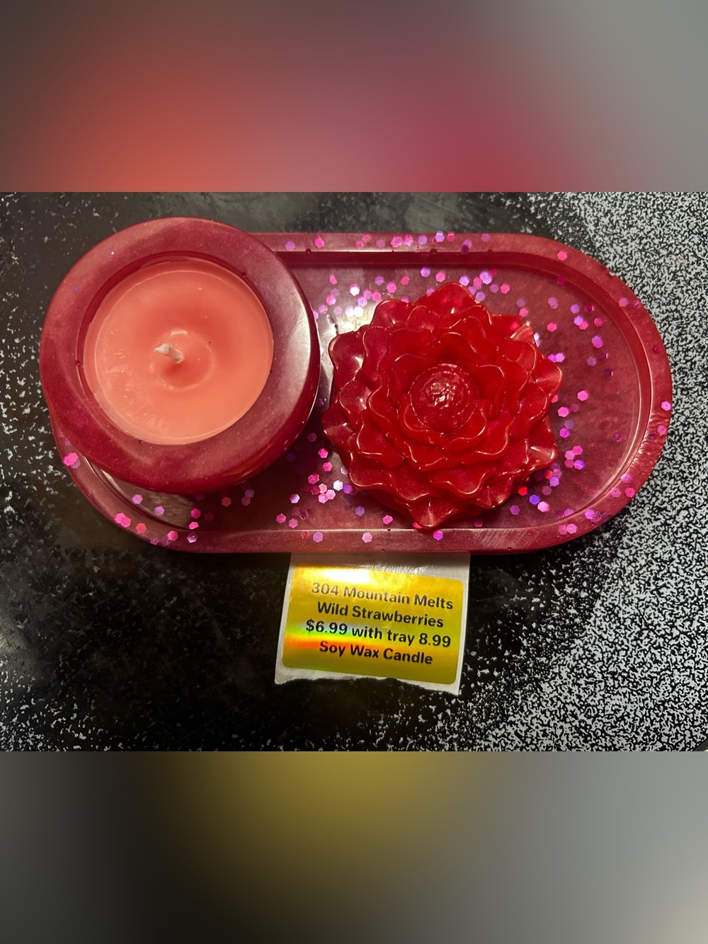 Wild Strawberries Soy Wax Candle & tray Set - Redish pink